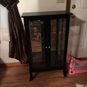 Meet your Posher, Lora